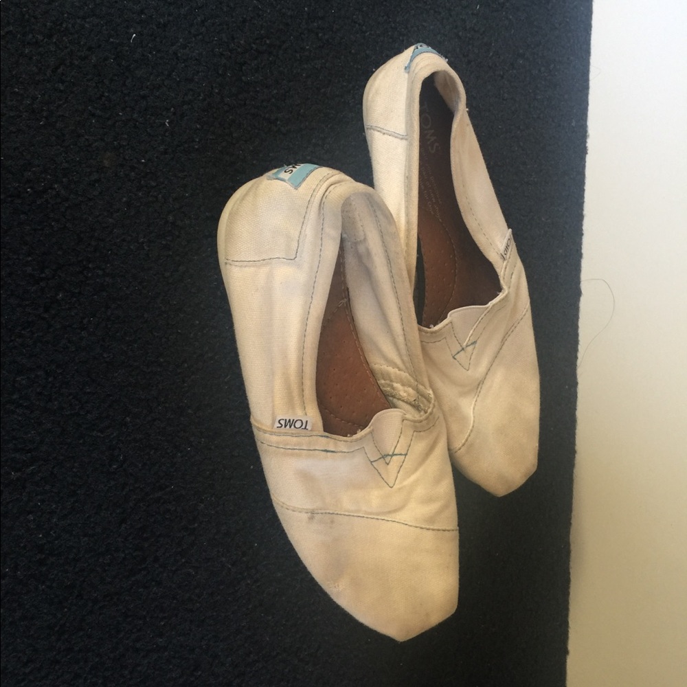 White toms